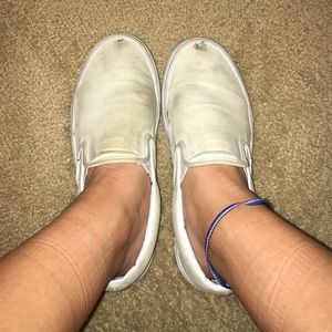 SLIP ON WHITE VANS